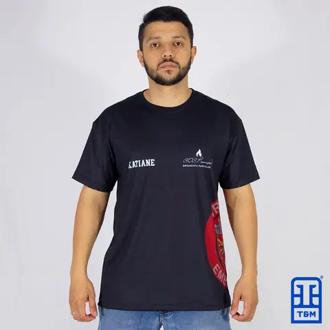 Camisa esportiva personalizada para empresa — trabalho da T&M