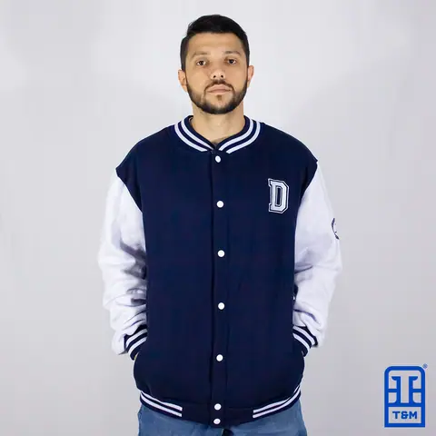 Moletom colegial personalizado para faculdade ou atlética — trabalho da T&M