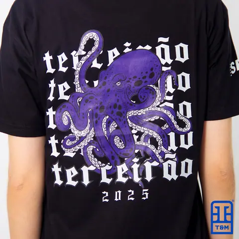 Camiseta personalizada para turma de escola — trabalho da T&M