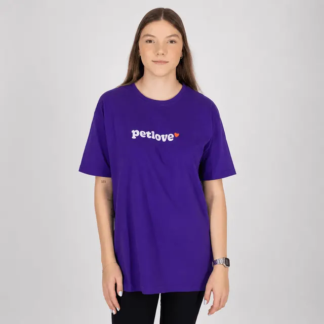 Camiseta de algodão roxa personalizada da Petlove, com logo no peito