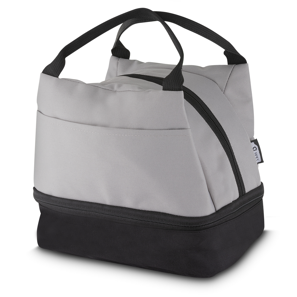 Bolsa térmica em PET reciclado com 2 compartimentos e bolso frontal na cor Preto, personalizada com a logo da empresa