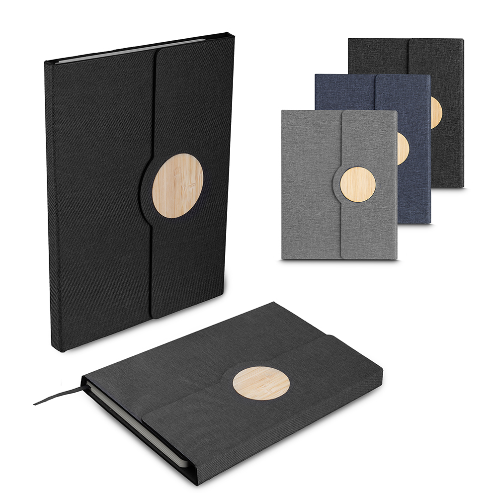 Caderno A5 capa em RPET e detalhe em bambu pautado com porta-caneta, foto 1