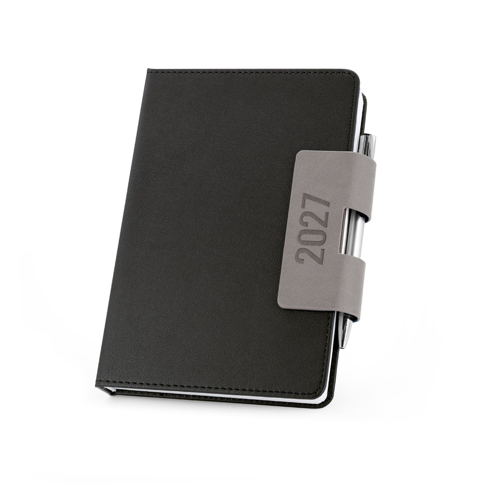 Agenda A5 com capa dura em PU e porta-caneta na cor Cinza, personalizada com a logo da empresa