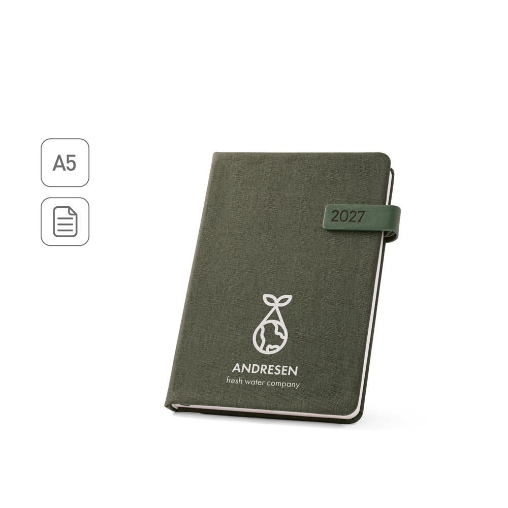 Agenda em PET reciclado (100% RPET) com porta-caneta personalizada com a logo da empresa