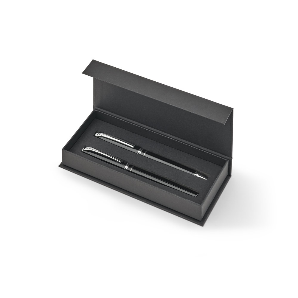 Conjunto premium de caneta esferográfica e roller em cobre e aço inox na cor Preto, personalizado com a logo da empresa