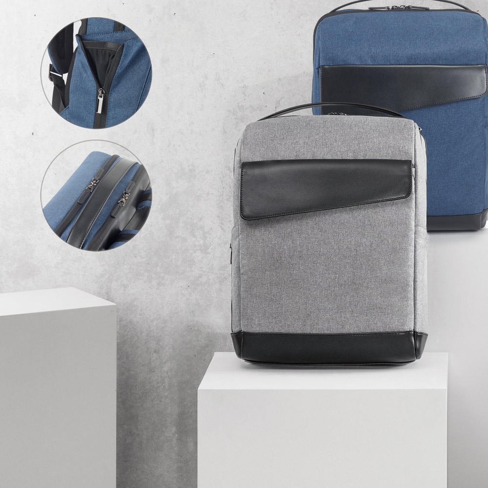 Mochila em 600D e couro sintético para notebook personalizada com a logo da empresa