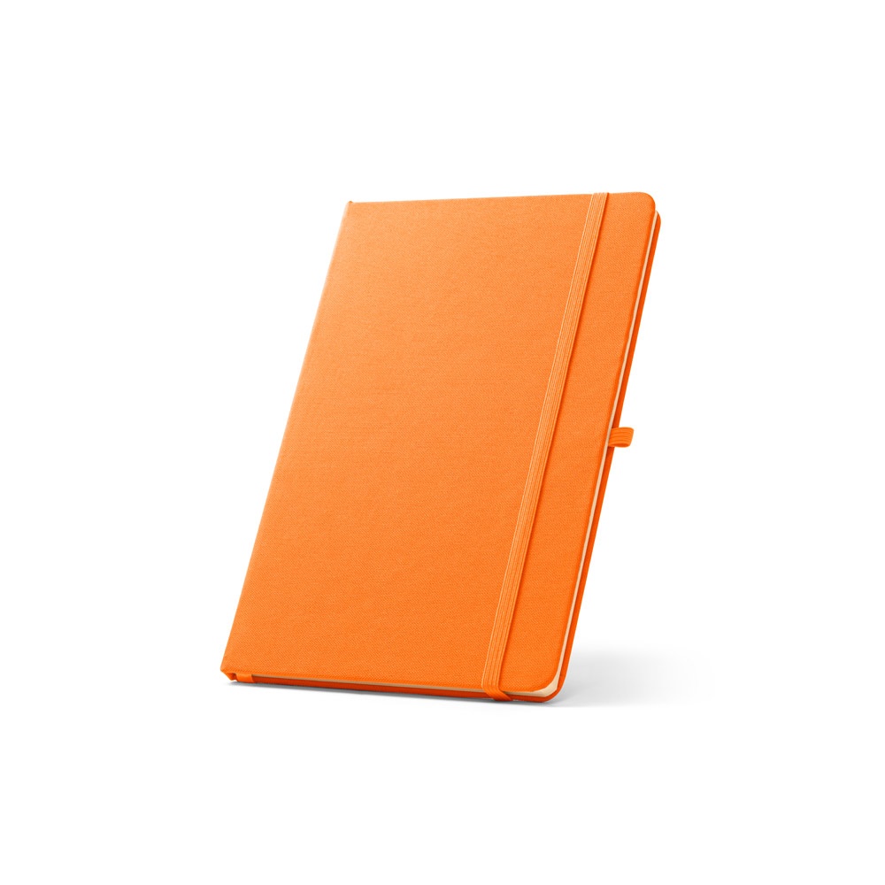 Caderno A5 de capa dura em RPET 300D com porta-caneta e elástico personalizado com a logo da empresa, na cor laranja