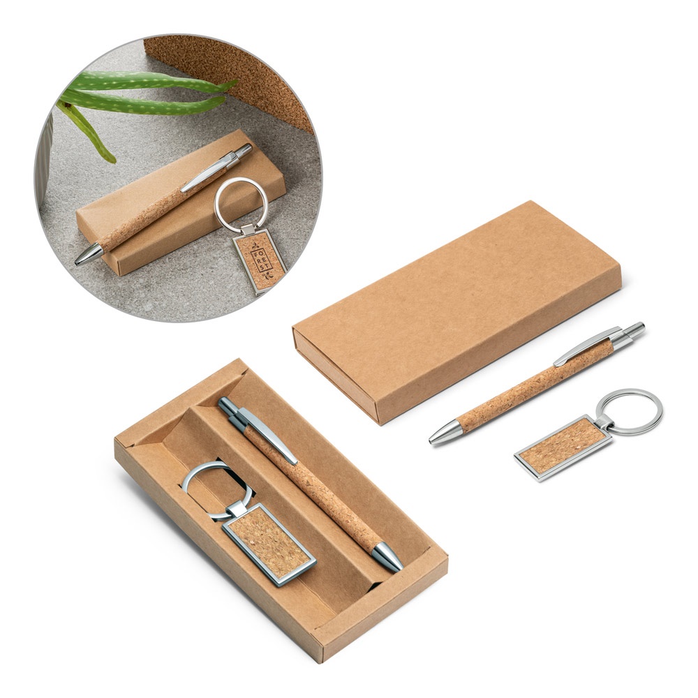Conjunto de caneta esferográfica e chaveiro em metal e cortiça personalizado com a logo da empresa