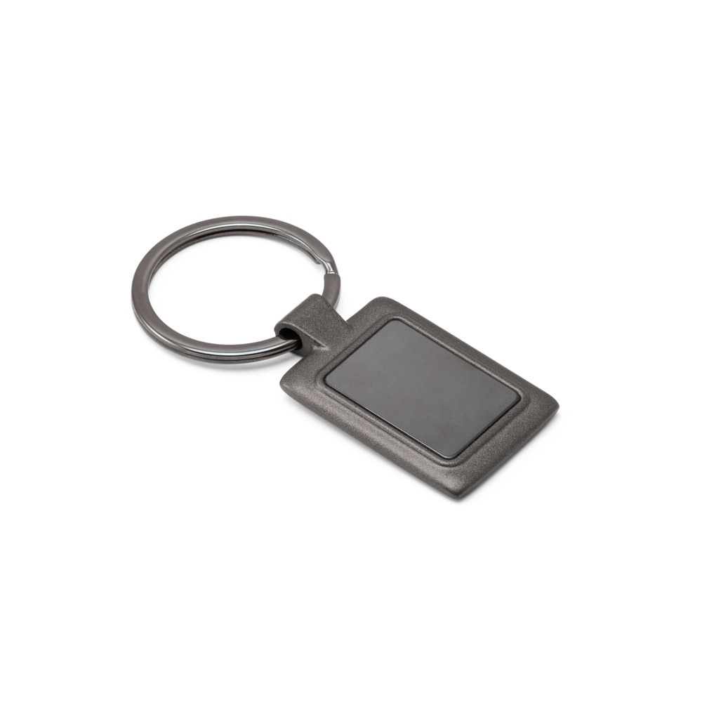 Chaveiro em metal na cor Chumbo, personalizado com a logo da empresa