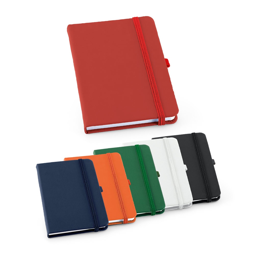 Caderno A6 de capa dura em couro sintético, com páginas lisas personalizado com a logo da empresa