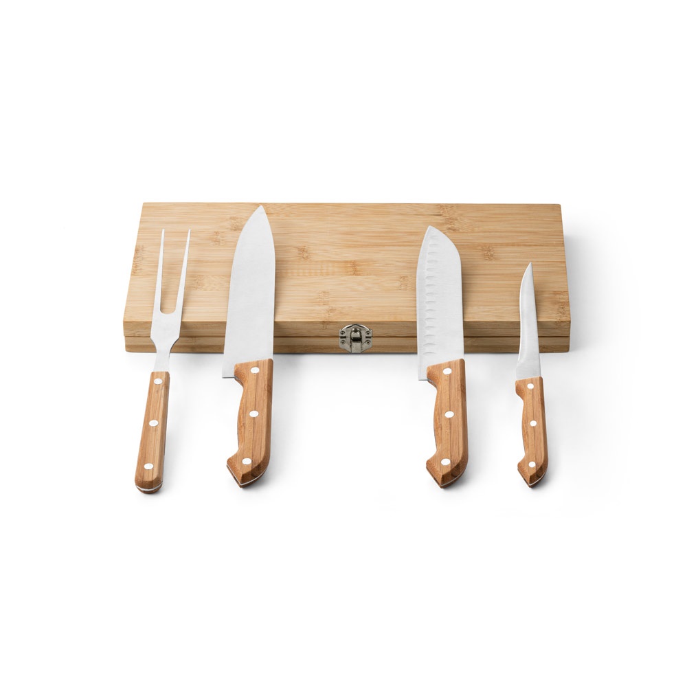 Kit churrasco em caixa de bambu com 3 facas e garfo em aço inox na cor Natural, personalizado com a logo da empresa