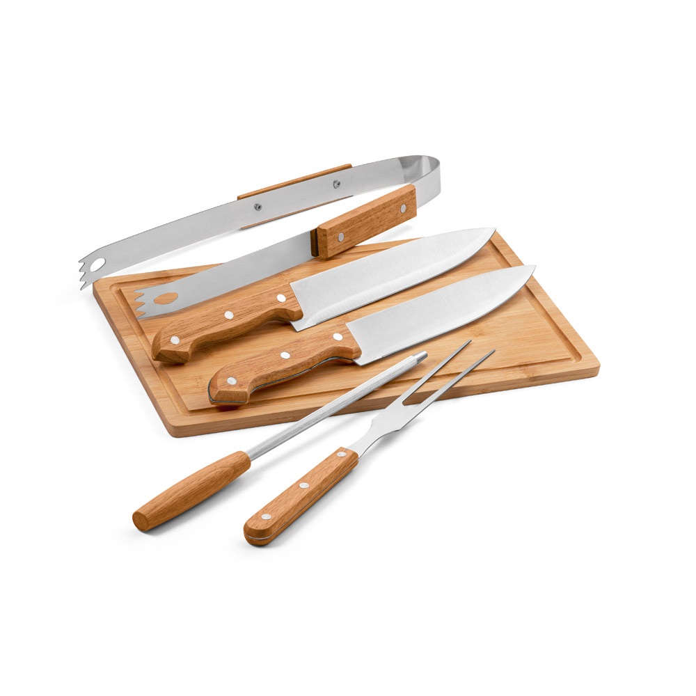 Kit churrasco com tábua de bambu e 5 utensílios em estojo 210D