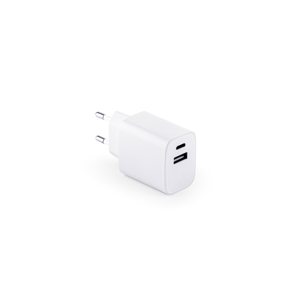 Adaptador de tomada USB-A 18 W e USB-C 20 W em ABS reciclado na cor Branco, personalizado com a logo da empresa