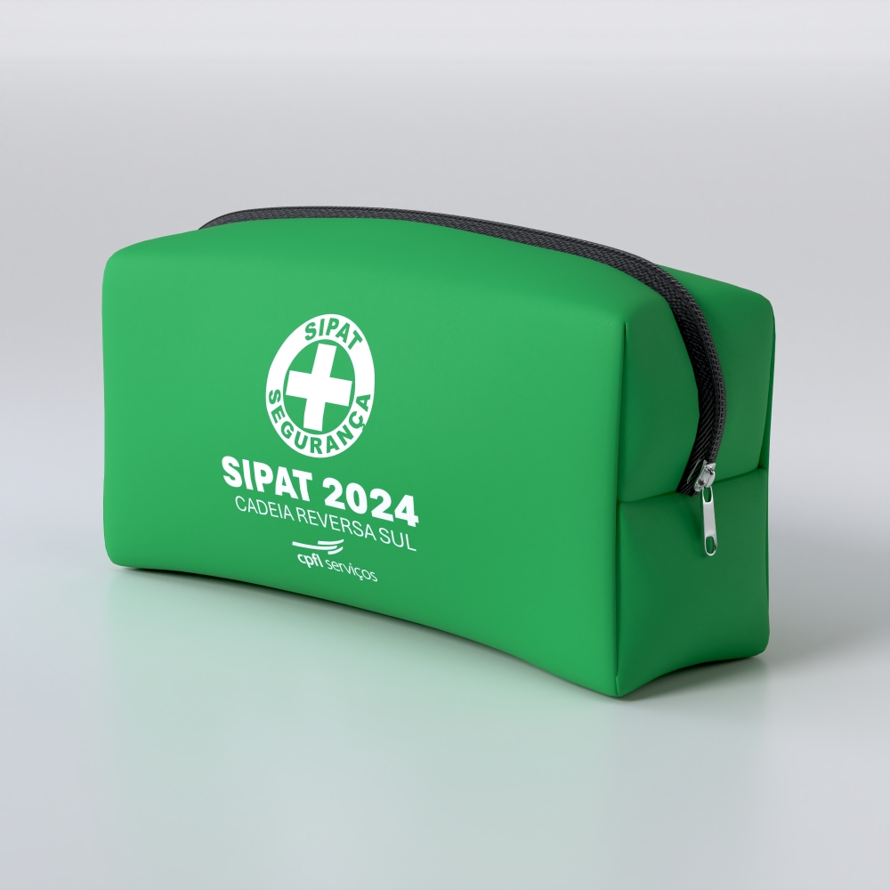 Necessaire Plus M personalizada com a logo da empresa