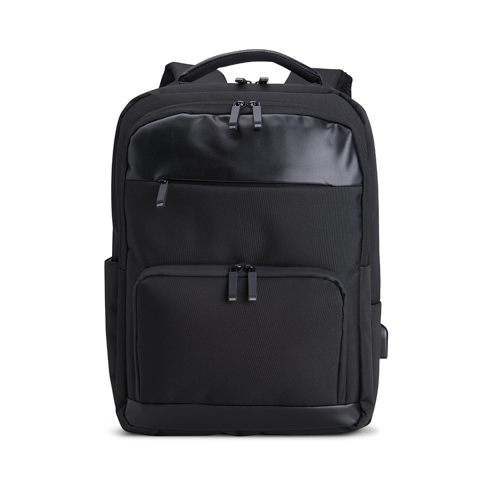 Mochila de poliéster 23 litros para notebook com 4 compartimentos na cor Preto, personalizada com a logo da empresa