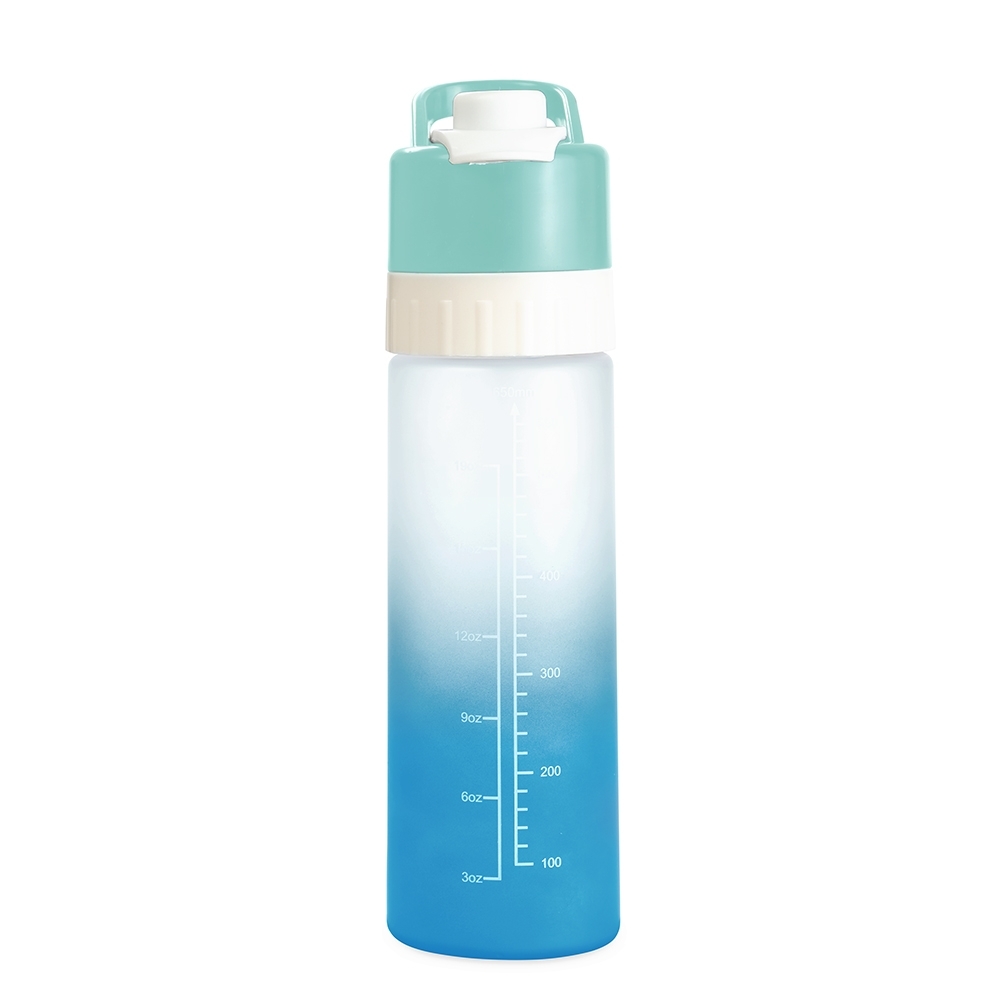 Squeeze borrifador plástico 650 ml com marcação de volume e alça personalizado com a logo da empresa, na cor azul