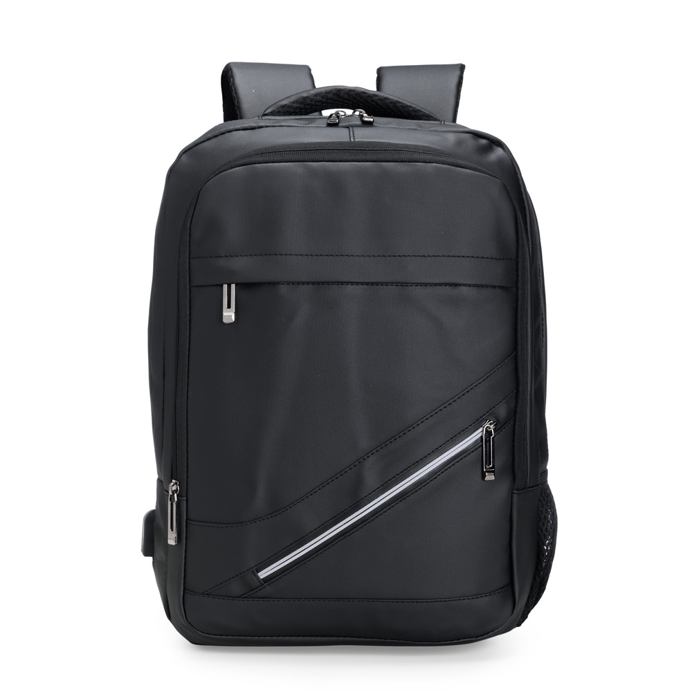 Mochila de couro sintético 26 litros para notebook com saída USB na cor Preto, personalizada com a logo da empresa