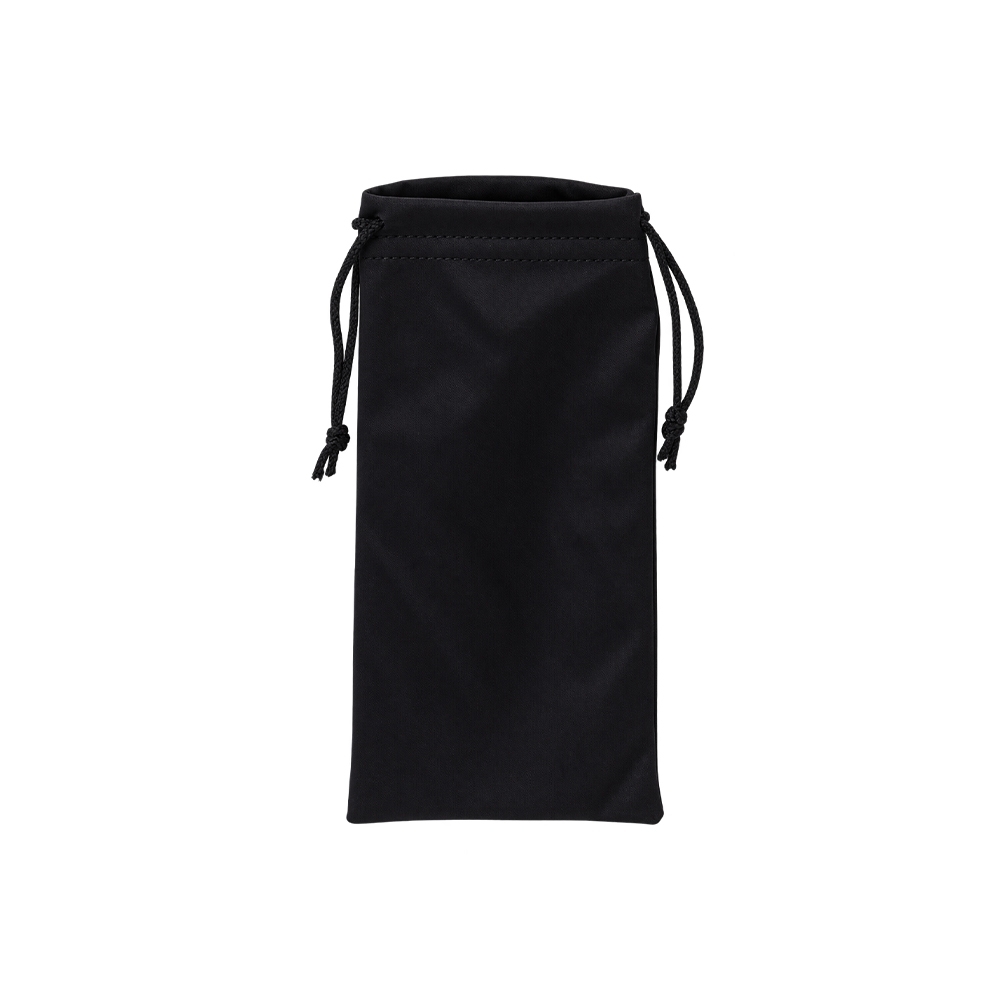 Saquinho para óculos em poliéster knit na cor Preto, com a logo da empresa
