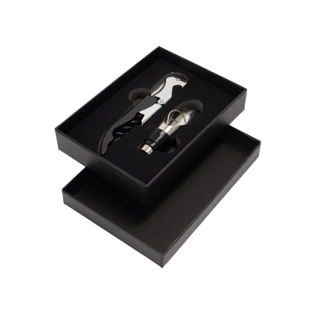 Kit vinho 2 peças na cor Preto, personalizado com a logo da empresa