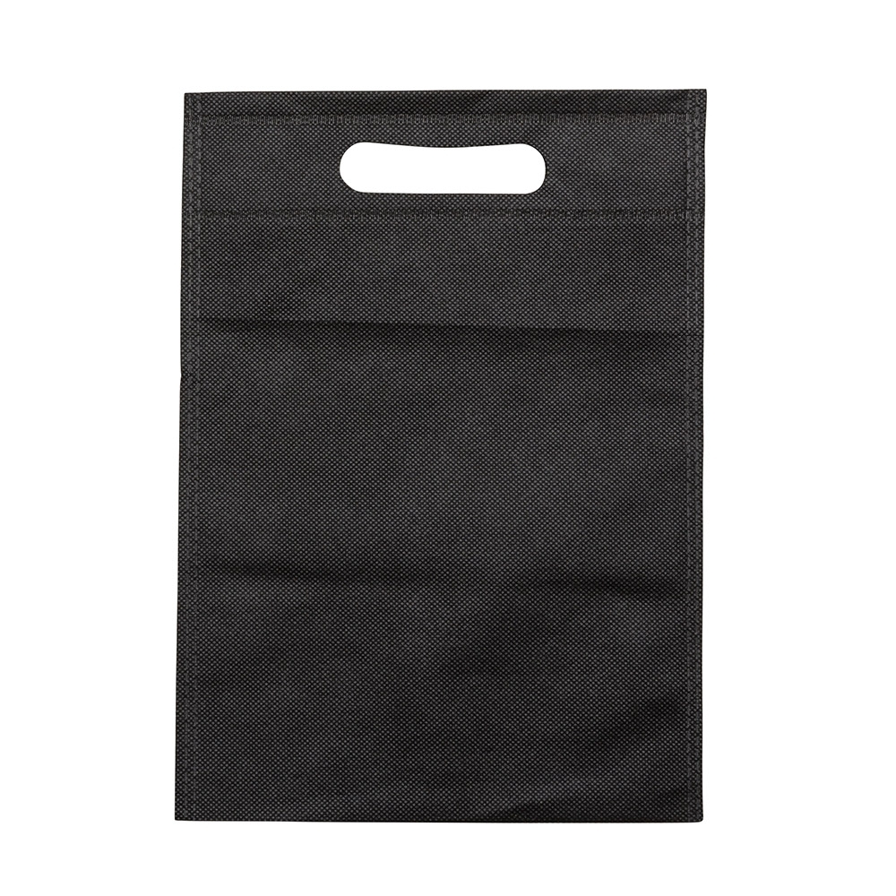Sacola de TNT vertical com alça vazada na cor Preto, personalizada com a logo da empresa