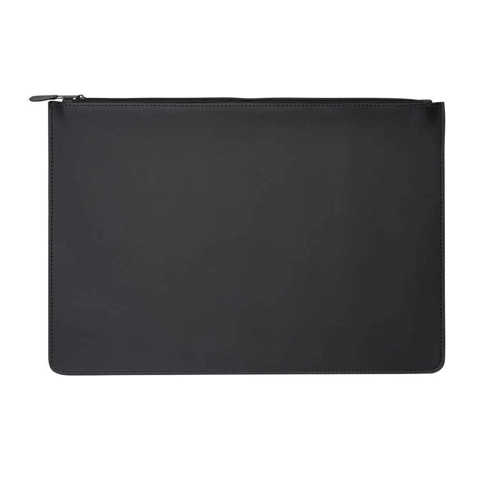 Pasta envelope com zíper e detalhe de couro sintético na cor Preto, personalizada com a logo da empresa