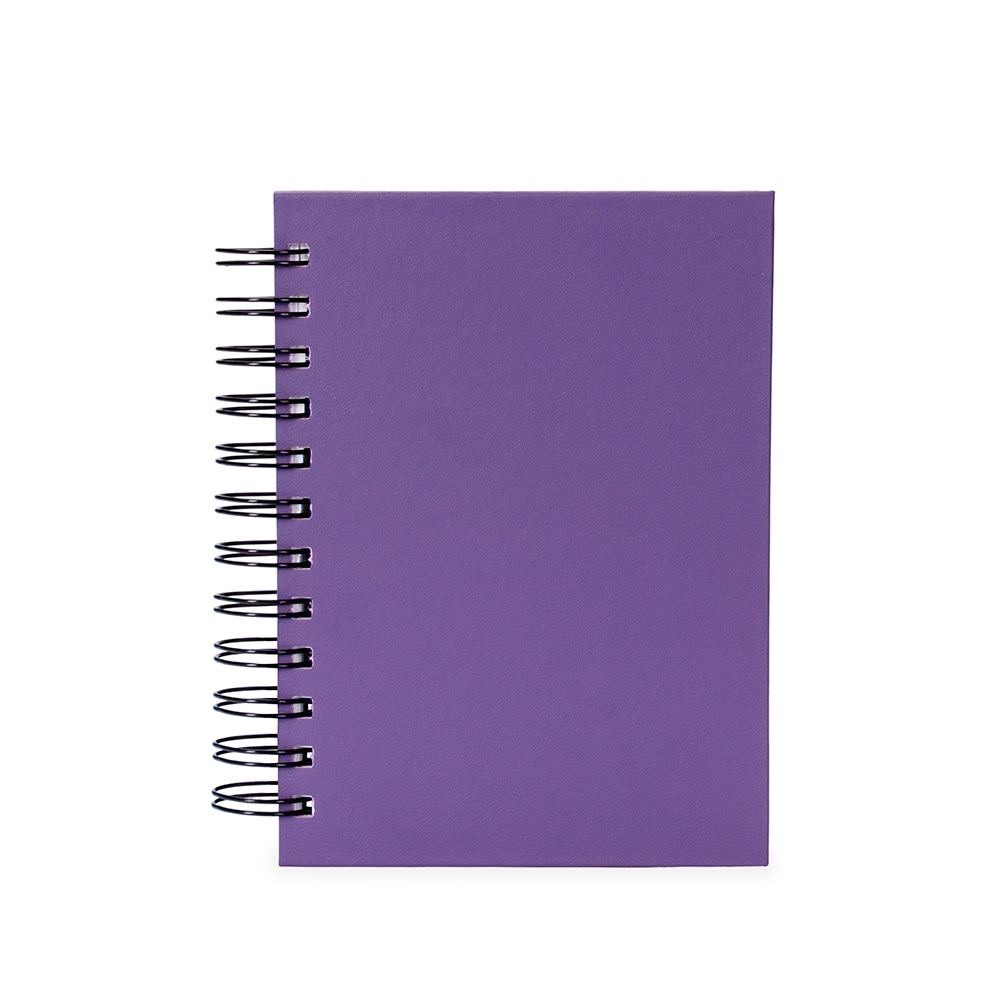 Agenda diária cromato com capa dura e espiral personalizada com a logo da empresa, na cor roxo