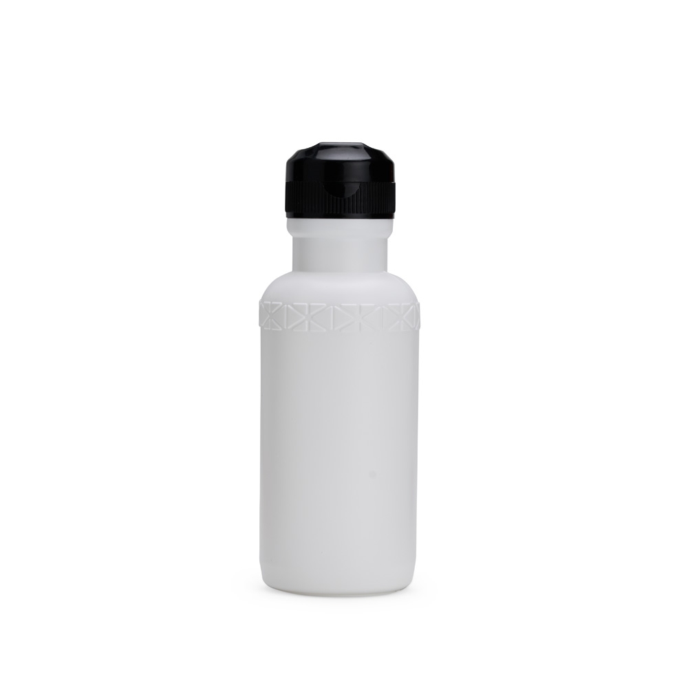 Squeeze plástico 500 ml personalizado com a logo da empresa, na cor branco / preto
