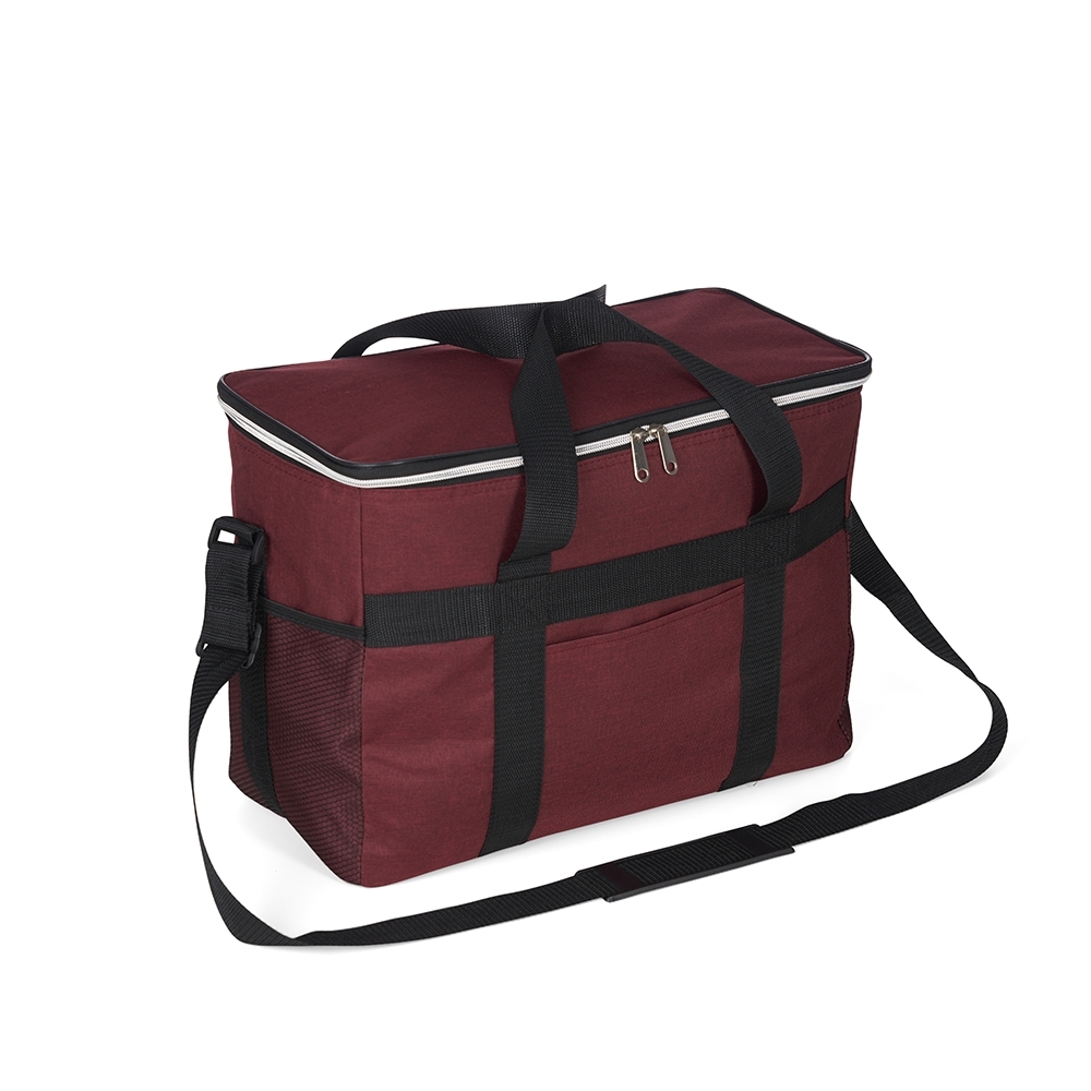 Bolsa térmica 31 litros de poliéster com bolso frontal personalizada com a logo da empresa, na cor vermelho