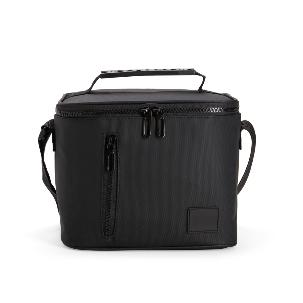 Bolsa térmica 6 litros de poliéster impermeável na cor Preto, personalizada com a logo da empresa