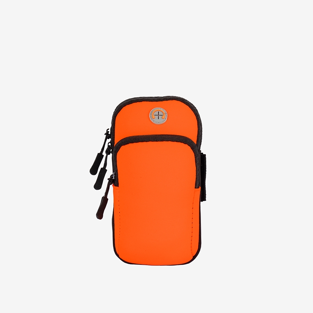 Braçadeira esportiva neoprene na cor Laranja, personalizada com a logo da empresa