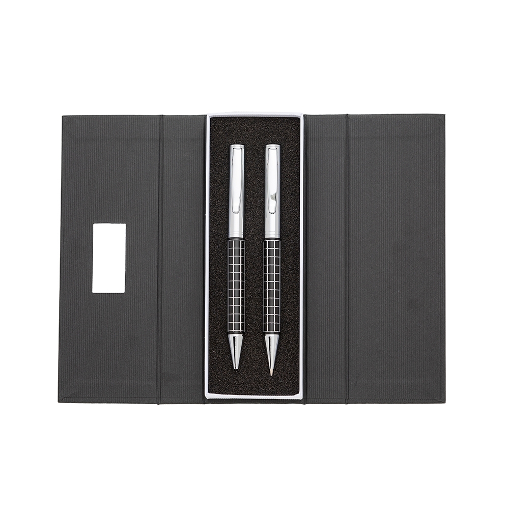 Kit caneta e lapiseira de metal na cor Preto, personalizado com a logo da empresa
