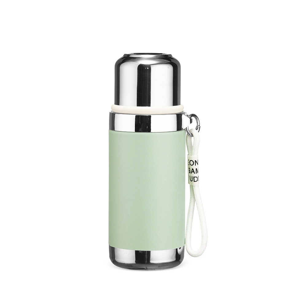 Garrafa térmica 550 ml personalizada com a logo da empresa, na cor verde
