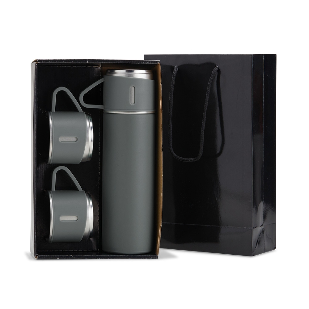 Kit garrafa térmica personalizado com a logo da empresa, na cor prata